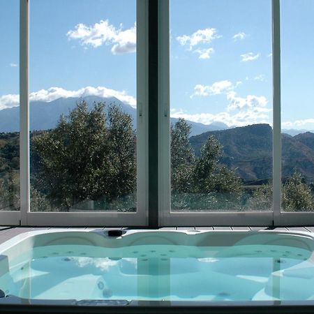 Jingtu Wellness & Spa B&B Comares Dış mekan fotoğraf